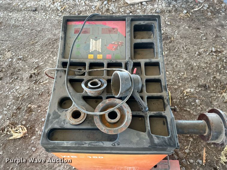 image for item KT9202 2000  WB-160 wheel balancer