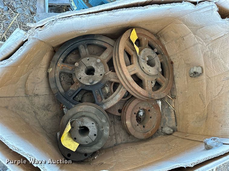 image for item KT9203 (2) electric motors