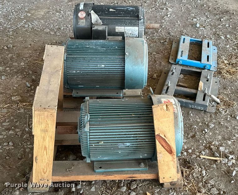 image for item KT9204 (3) electric motors
