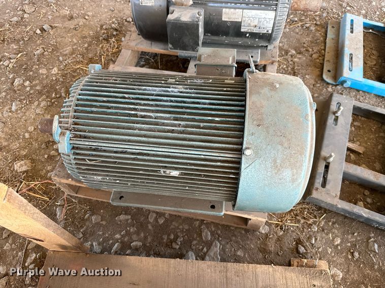 image for item KT9204 (3) electric motors