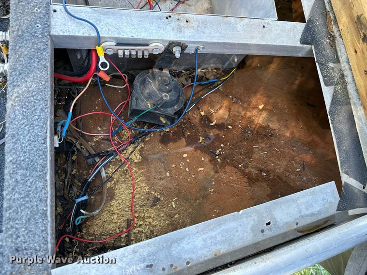 image for item KT9223 1990 Bass Tracker PF16 Special  boat