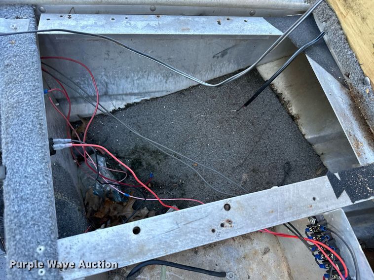 image for item KT9223 1990 Bass Tracker PF16 Special  boat