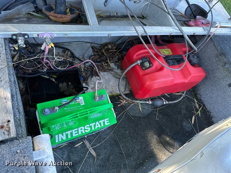 image for item KT9223 1990 Bass Tracker PF16 Special  boat