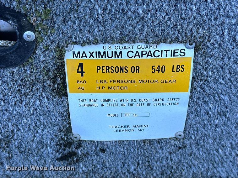 image for item KT9223 1990 Bass Tracker PF16 Special  boat