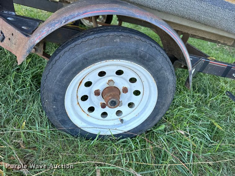 image for item KT9223 1990 Bass Tracker PF16 Special  boat