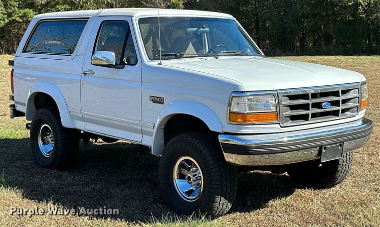 image for item KT9224 1993 Ford Bronco  SUV