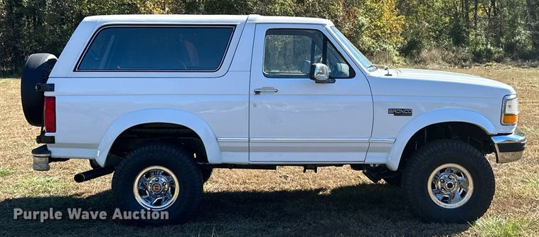 image for item KT9224 1993 Ford Bronco  SUV