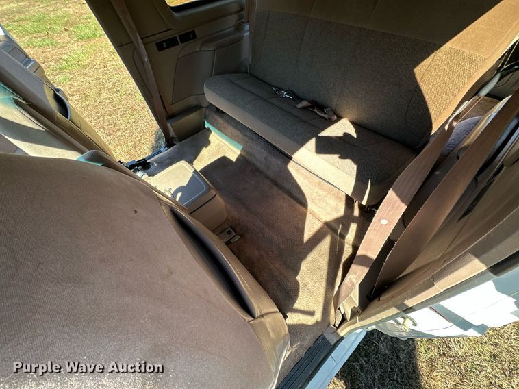 image for item KT9224 1993 Ford Bronco  SUV