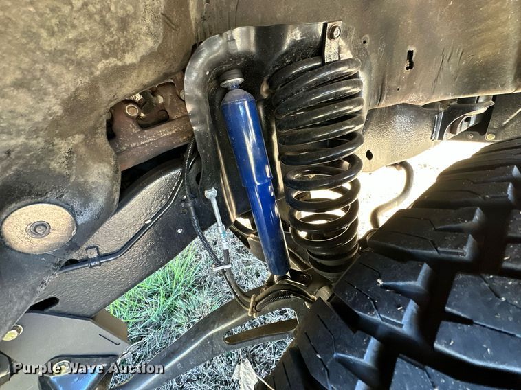 image for item KT9224 1993 Ford Bronco  SUV