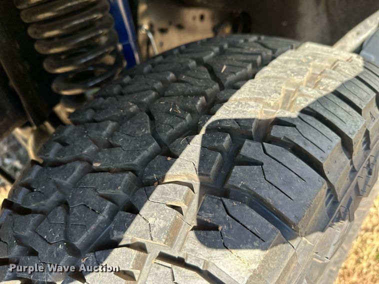 image for item KT9224 1993 Ford Bronco  SUV