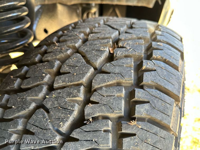 image for item KT9224 1993 Ford Bronco  SUV