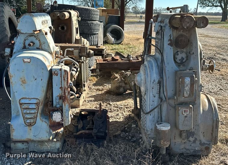 image for item KT9240 (3) milling machines