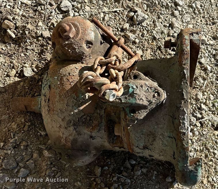 image for item KT9240 (3) milling machines