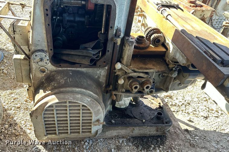 image for item KT9240 (3) milling machines