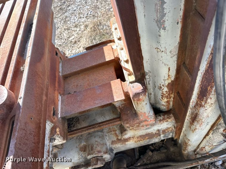 image for item KT9240 (3) milling machines