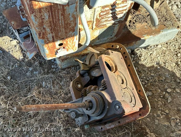 image for item KT9240 (3) milling machines