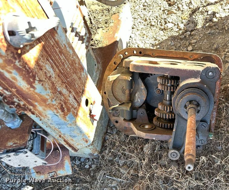 image for item KT9240 (3) milling machines