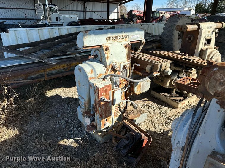 image for item KT9240 (3) milling machines