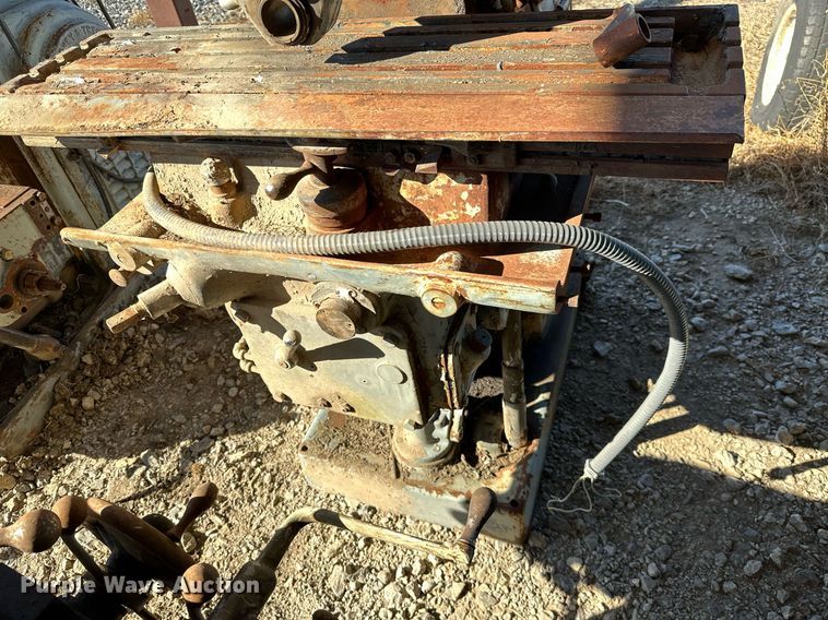 image for item KT9240 (3) milling machines