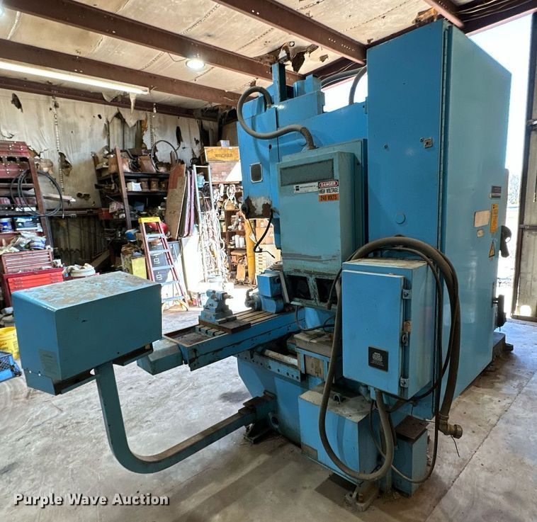 image for item KT9244 Hurco  milling machine