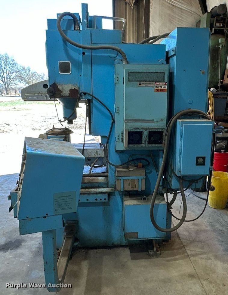image for item KT9244 Hurco  milling machine