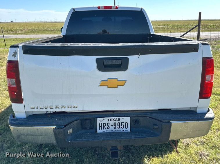 image for item KX9735 2010 Chevrolet Silverado 2500HD  Ext. Cab pickup truck