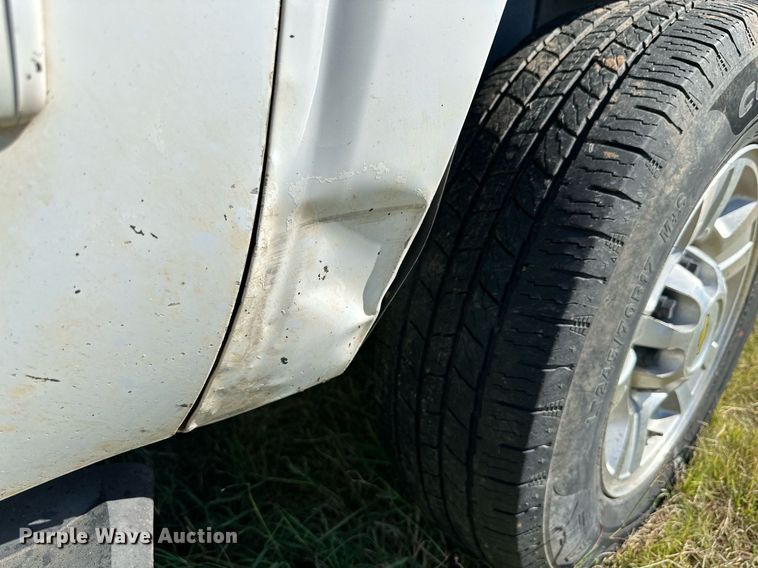 image for item KX9735 2010 Chevrolet Silverado 2500HD  Ext. Cab pickup truck