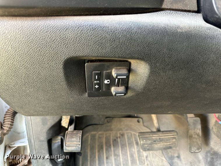 image for item KX9735 2010 Chevrolet Silverado 2500HD  Ext. Cab pickup truck