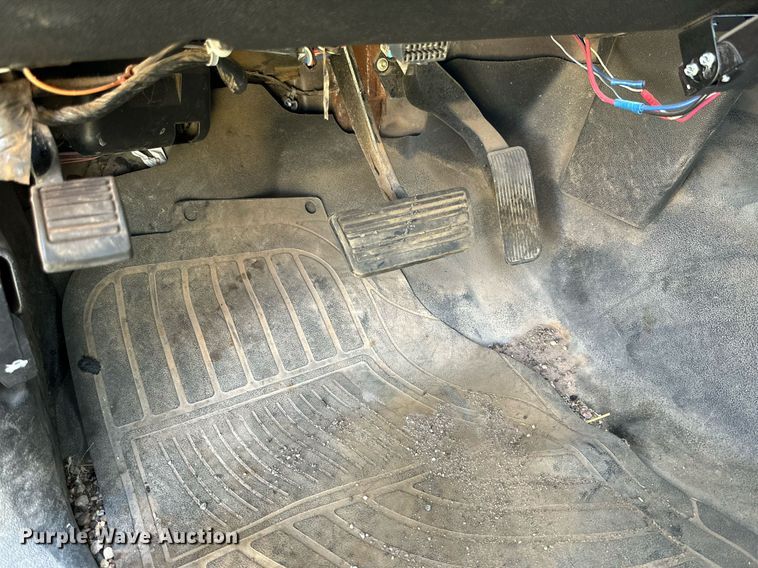 image for item KX9735 2010 Chevrolet Silverado 2500HD  Ext. Cab pickup truck