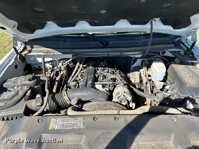 image for item KX9735 2010 Chevrolet Silverado 2500HD  Ext. Cab pickup truck