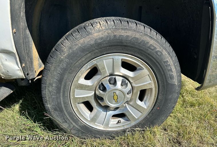 image for item KX9735 2010 Chevrolet Silverado 2500HD  Ext. Cab pickup truck