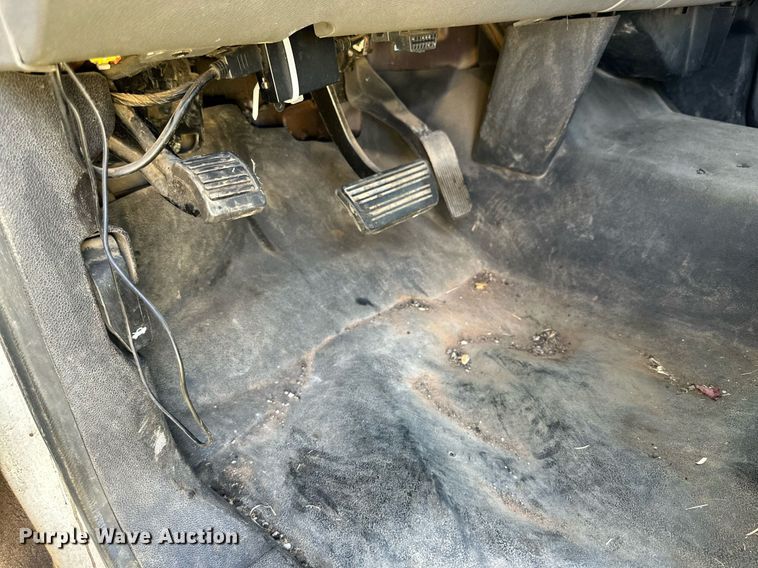 image for item KX9736 2011 Chevrolet Silverado 2500HD  Ext. Cab pickup truck