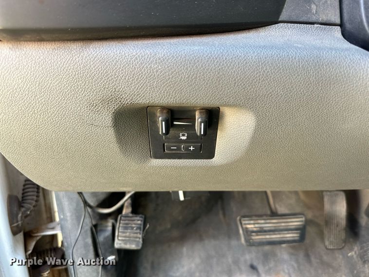 image for item KX9736 2011 Chevrolet Silverado 2500HD  Ext. Cab pickup truck