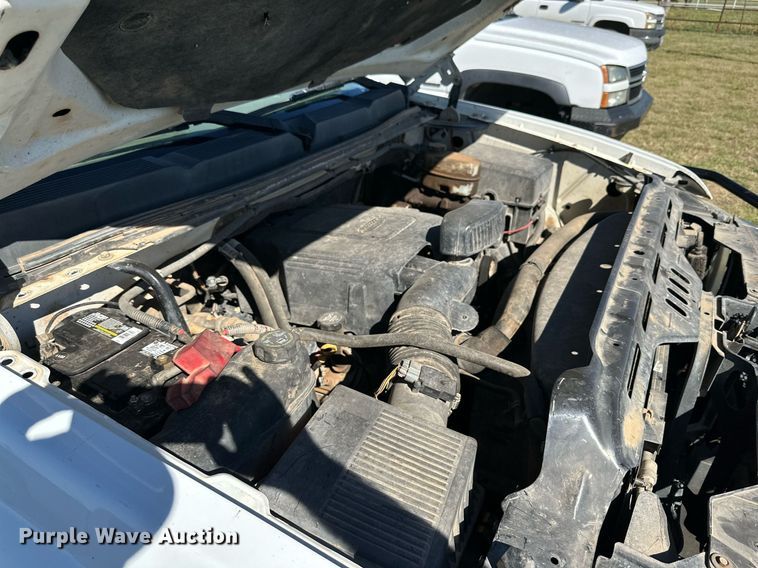 image for item KX9736 2011 Chevrolet Silverado 2500HD  Ext. Cab pickup truck