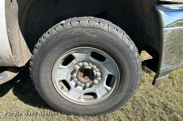 image for item KX9736 2011 Chevrolet Silverado 2500HD  Ext. Cab pickup truck