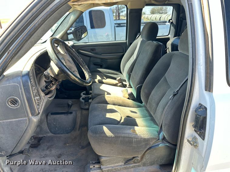 image for item KX9737 2006 Chevrolet Silverado 3500  Ext. Cab pickup truck