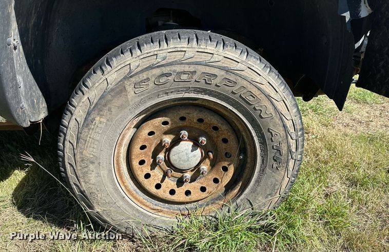 image for item KX9737 2006 Chevrolet Silverado 3500  Ext. Cab pickup truck