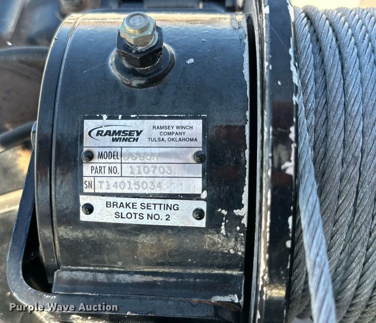 image for item KX9742 2009 GMC Sierra 3500HD  utility bed pickup truck