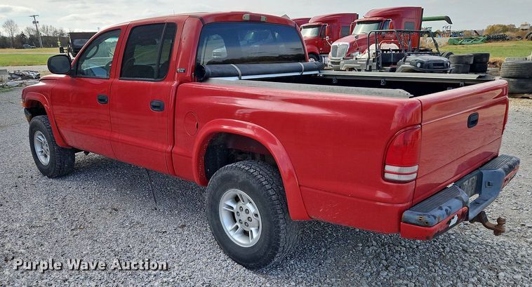 image for item LB9584 2000 Dodge Dakota  Quad Cab pickup truck