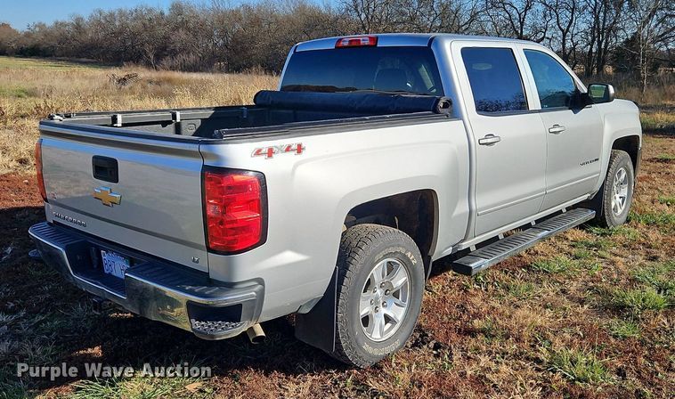 image for item LB9591 2017 Chevrolet Silverado 1500 LT  Crew Cab pickup truck