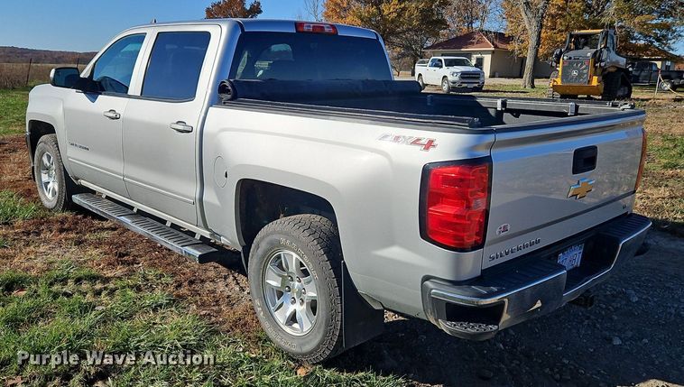 image for item LB9591 2017 Chevrolet Silverado 1500 LT  Crew Cab pickup truck