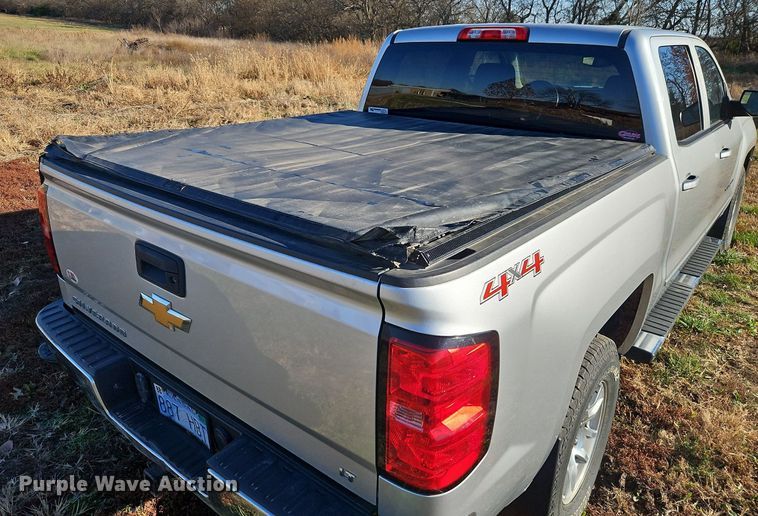 image for item LB9591 2017 Chevrolet Silverado 1500 LT  Crew Cab pickup truck