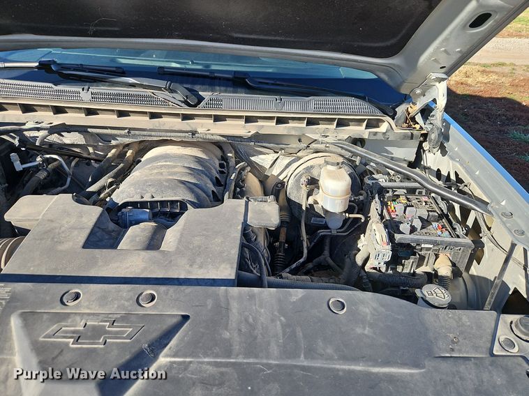 image for item LB9591 2017 Chevrolet Silverado 1500 LT  Crew Cab pickup truck