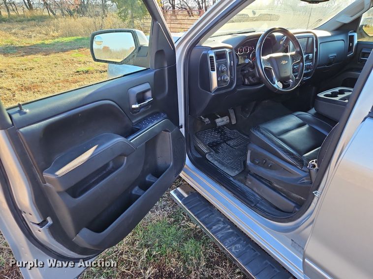 image for item LB9591 2017 Chevrolet Silverado 1500 LT  Crew Cab pickup truck