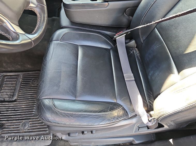 image for item LB9591 2017 Chevrolet Silverado 1500 LT  Crew Cab pickup truck