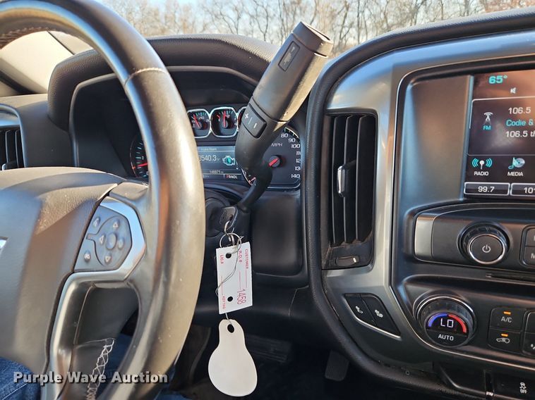 image for item LB9591 2017 Chevrolet Silverado 1500 LT  Crew Cab pickup truck