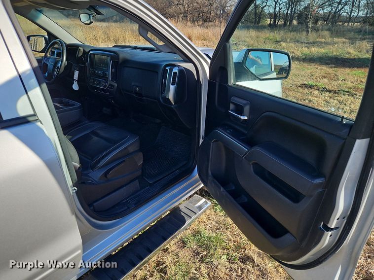 image for item LB9591 2017 Chevrolet Silverado 1500 LT  Crew Cab pickup truck