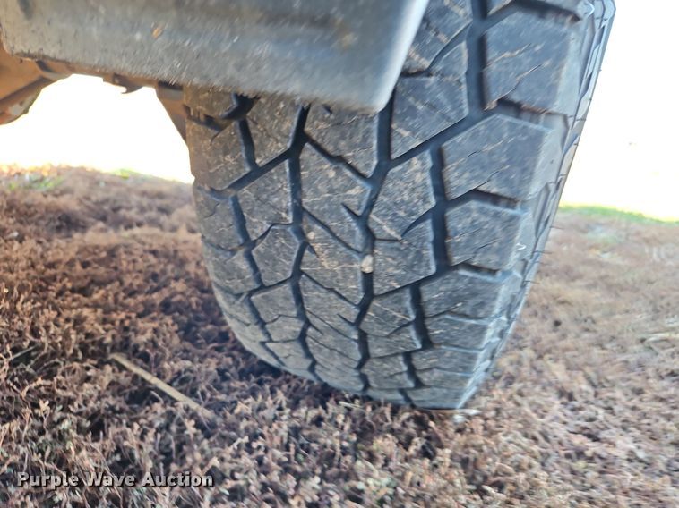 image for item LB9591 2017 Chevrolet Silverado 1500 LT  Crew Cab pickup truck