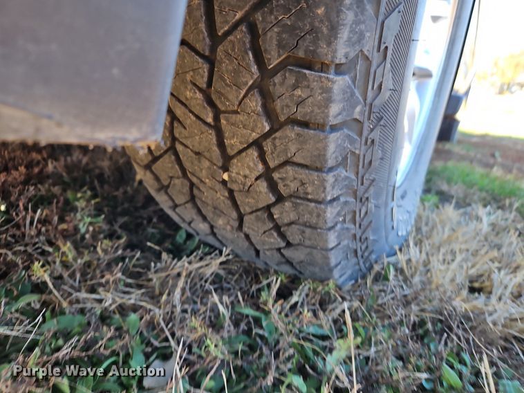 image for item LB9591 2017 Chevrolet Silverado 1500 LT  Crew Cab pickup truck