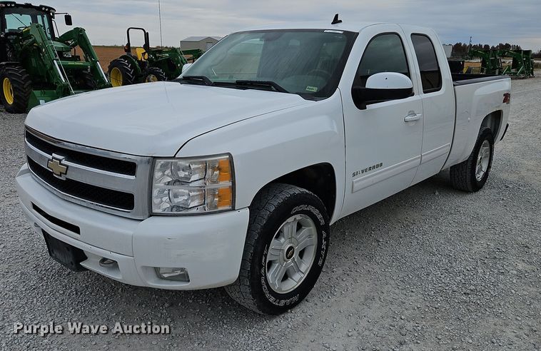 image for item LB9594 2010 Chevrolet Silverado 1500 Z71  pickup truck